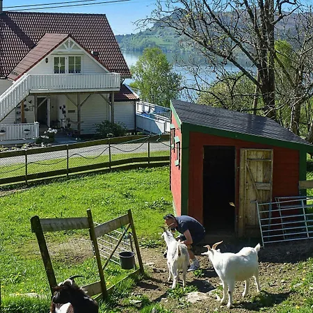 Apartamento 6 Person In